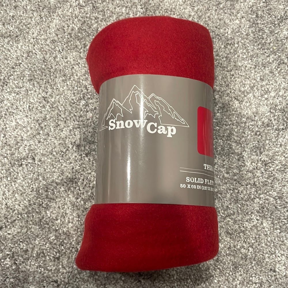 Solid Fleece Throw